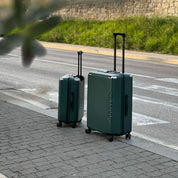 WNTR travel suitcase set
