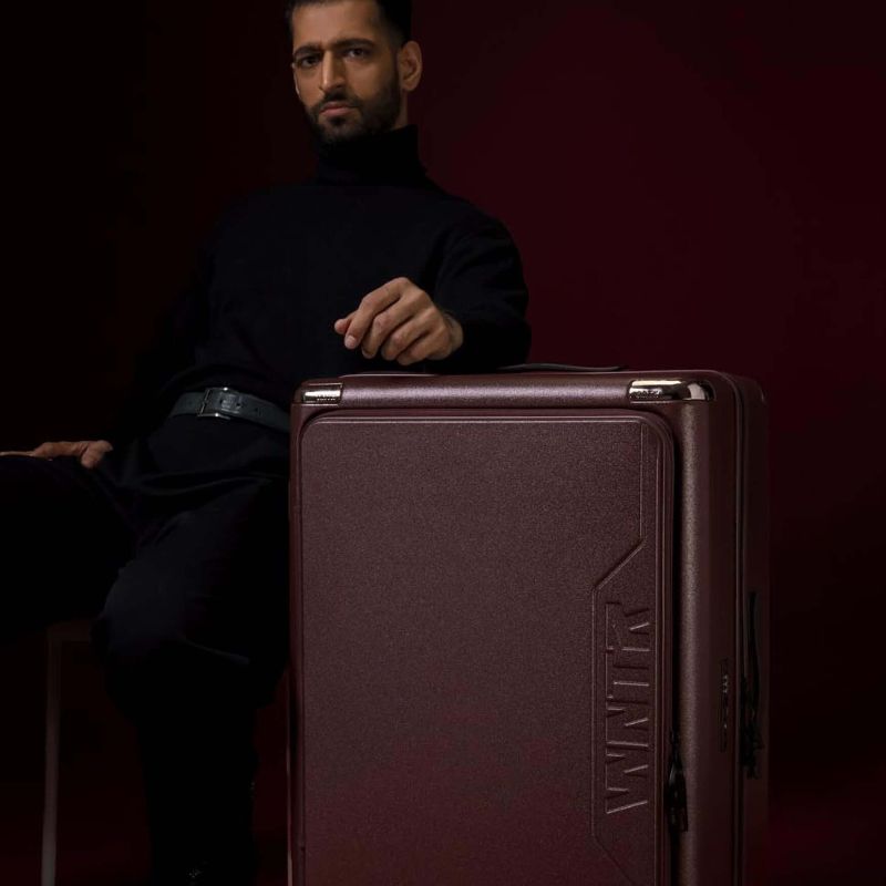 Strunk™ Check-In Large