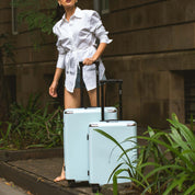 Premium medium size trolley bag 