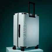 Medium size trolly bag with spacious interiors