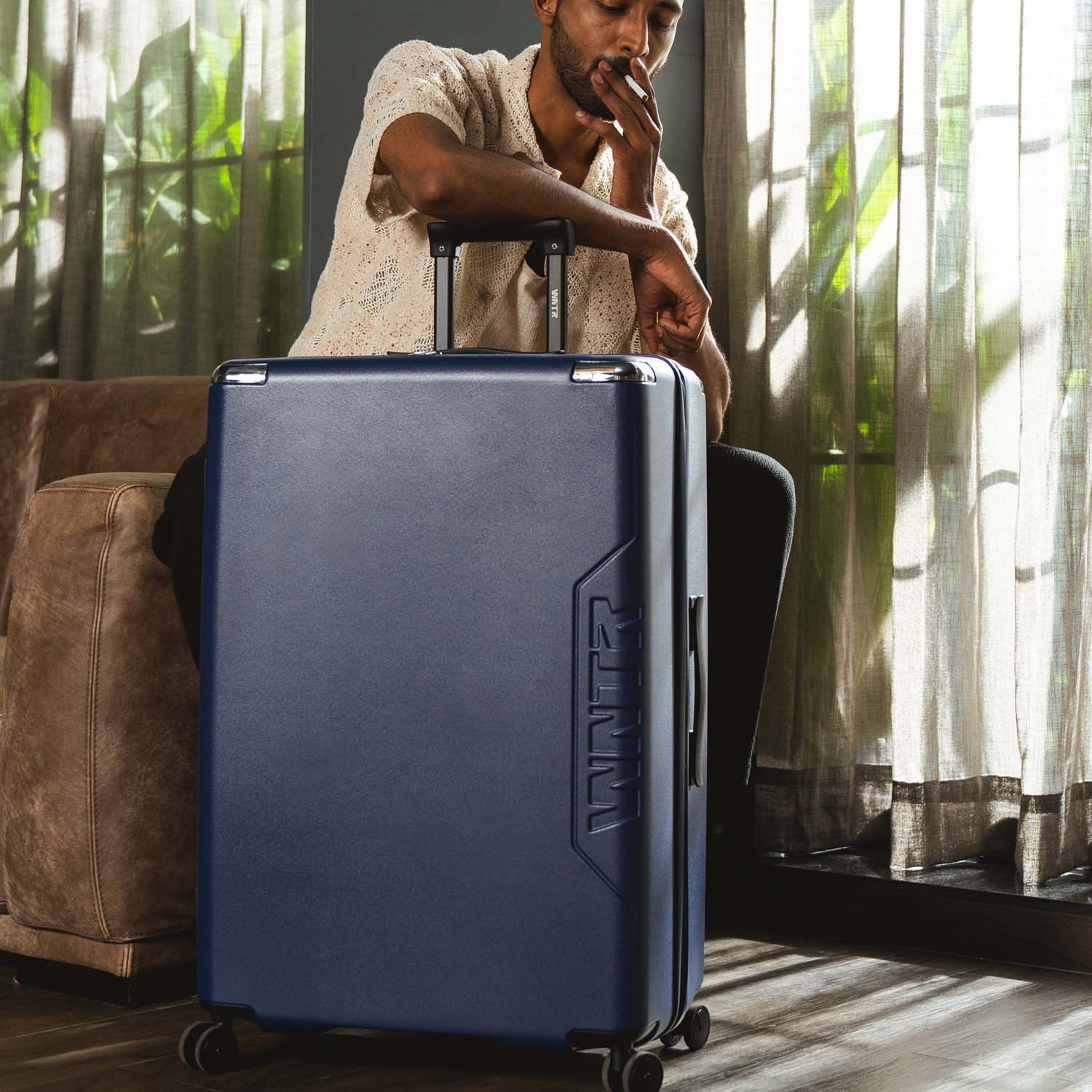 large luggage size
